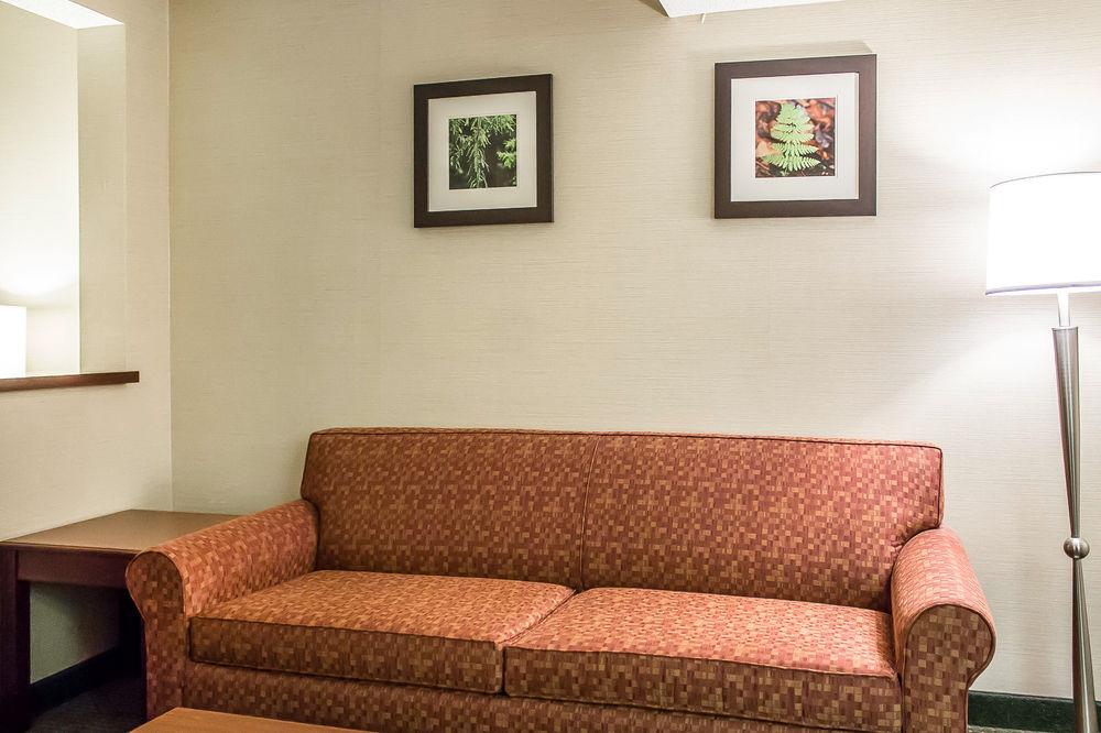 Comfort Inn & Suites Wilkes Barre - Arena Exterior foto